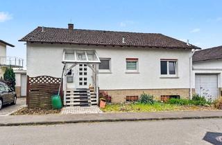 Haus kaufen in 35435 Wettenberg, Exklusives Zweifamilienhaus mit Wintergarten, Außenpool und Ausbaupotenzial in Wettenberg-Wißmar