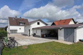 Haus kaufen in 96173 Oberhaid, Oberhaid - Attraktives Wohnpaket: Saniertes Zweifamilienhaus + Nebengebäude als eigene Einheit in Staffelbach