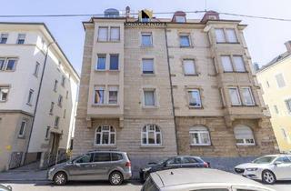 Wohnung kaufen in 70372 Stuttgart, Stuttgart - Seltene Altbauperle mit Entwicklungspotenzial in Bad Cannstatt