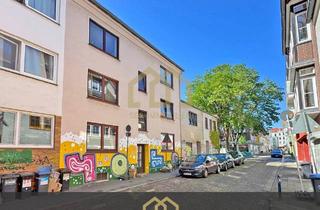 Haus kaufen in 28203 Bremen, Bremen - Steintor: MFH mit 8 Apartments 2 Terrassen + 3 Balkonen + Dachterrasse mit einem Faktor von 17