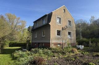 Einfamilienhaus kaufen in 09661 Hainichen, Hainichen - Einfamilienhaus mit großem Grundstück und Doppelgarage in ruhiger Lage!