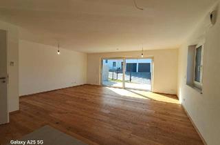 Wohnung kaufen in 94405 Landau, Landau an der Isar - 4 Zi Gartenwohnung - Neubau KfW40 - direkt vom Eigentümer