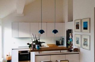 Wohnung kaufen in 82110 Germering, Germering - Seltene DG-Wohnung | 4,5 m Deckenhöhe | Westterrasse | Nähe S-Bah