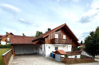 Haus kaufen in 94405 Landau, Landau an der Isar - Großzügiges Familienhaus mit Einliegerwohnung & 3 Garagen