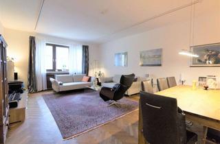 Wohnung kaufen in Alt-Pempelfort, 40211 Pempelfort, Stilvolle Altbauwohnung mit Loggia in Top-Lage von Düsseldorf-Pempelfort
