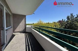 Wohnung kaufen in 52074 Vaalserquartier, Sanierte 3-Zimmerwohnung mit traumhaftem Fernblick und TG-Stellplatz zwischen Steppenberg & Klinikum