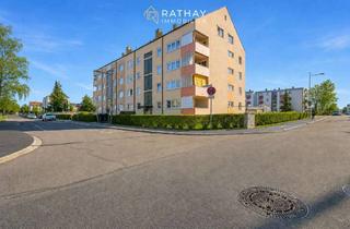 Wohnung kaufen in 94315 Straubing, 5,3 % Rendite - großzügige 4-Zimmer Wohnung mit Außenstellplatz in Straubing!