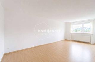 Wohnung kaufen in 78224 Singen, ATTRAKTIVE 1,5-ZIMMER-WOHNUNG MIT LOGGIA IN SINGEN-NORD - SELBSTBEZUG ODER KAPITALANLAGE