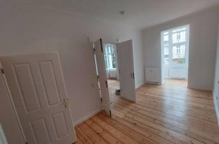 Wohnung mieten in Binzstraße 35, 13189 Pankow, Geräumige, modernisierte 2-Zimmerwohnung mit Einbauküche und Balkon zu vermieten