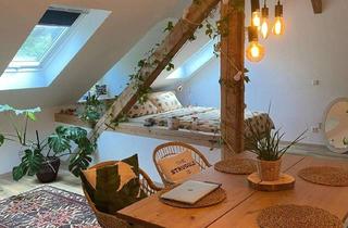 Wohnung mieten in 65719 Hofheim am Taunus, "WOHNEN MIT BAUMHAUS-FLAIR!" Charmante Wohnung im Dachgeschoss mit dem "Besonderen Etwas"!