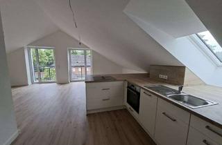 Wohnung mieten in Kroger Pickerweg 135, 49393 Lohne, Erstbezug - Sanierte Dachgeschosswohnung zu vermieten