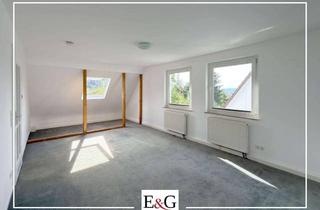 Wohnung mieten in 73730 Esslingen, - In beliebter Lage von Oberesslingen - Helle 2-Zimmer-Dachgeschoss-Wohnung