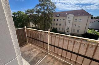 Wohnung mieten in Karl-Marx-Str. 23, 39240 Calbe, Attraktive 4-Raum-Wohnung mit Balkon auf ca. 80 m² - als Musterwohnung