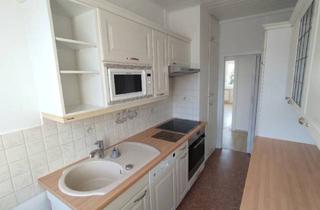 Wohnung mieten in Dr.-Külz-Straße 29, 04758 Oschatz, Sanierte 3-Raum-Wohnung mit Einbauküche & Balkon