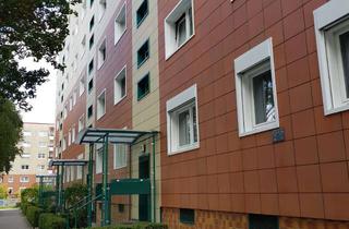 Wohnung mieten in Neubrandenburgerstraße 70, 13059 Neu-Hohenschönhausen, Wohnen mit Charakter: 3-Zimmer-Wohnung in Berlin-Neu-Hohenschönhausen