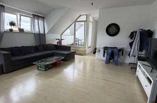 Wohnung mieten in Zimmerstr. 28, 40215 Friedrichstadt, 4-Zimmer-Dachgeschoss-Wohnung mit Balkon