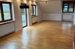 Wohnung mieten in Am Steinig 3a, 96179 Rattelsdorf, Großzügige 4- Zimmer Wohnung mit Balkon in Rattelsdorf