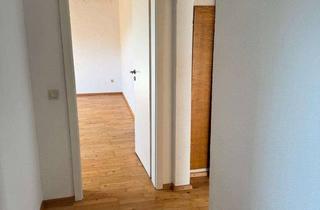 Wohnung mieten in Rosenweg, 69221 Dossenheim, Schöne 3-Zimmer-Dachgeschosswohnung mit Balkon in Dossenheim