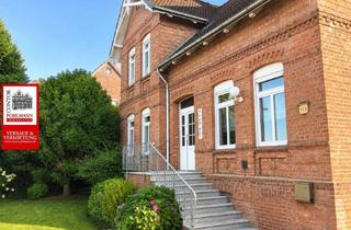 Haus kaufen in 21706 Drochtersen, 21706 Drochtersen - Kapitänshaus in Elbnähe mit Option auf angrenzendes Grundstück