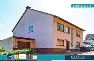 Haus kaufen in 54441 Mannebach, Mannebach: Zweifamilienhaus zum Wohnen, Vermieten oder Kombinieren