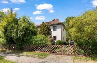 Villa kaufen in 12247 Lankwitz, Schöne Stadtvilla mit Sanierungsbedarf in guter Lage von Berlin-Lankwitz