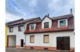 Mehrfamilienhaus kaufen in Tholeyer Str 33, 66822 Lebach, Viel Platz in Lebach: Mehrfamilienhaus mit zehn Zimmern