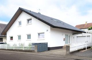 Einfamilienhaus kaufen in 69207 Sandhausen, Einfamilienhaus mit Garten und Pool - Modernes Wohnen auf höchstem Niveau