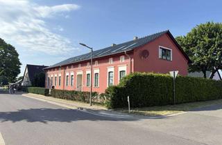 Haus kaufen in 17373 Ueckermünde, Historischer Dreiseitenhof mit vier Wohneinheiten, Nebengebäuden und Entwicklungspotenzial