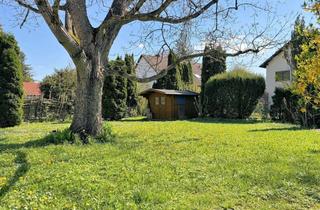 Doppelhaushälfte kaufen in 82194 Gröbenzell, Familienfreundliche Doppelhaushälfte mit großem Garten und Entwicklungspotential