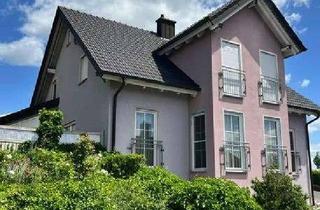 Haus mieten in 97478 Knetzgau, Ruhig gelegenes Einfamilien-Wohnhaus mit Keller, Doppelgarage, Garten und vieles mehr, in beliebter