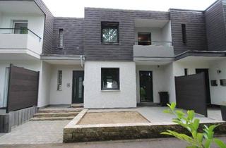 Einfamilienhaus kaufen in 53474 Bad Neuenahr-Ahrweiler, Umfangreich saniertes ZFH Garten 2 Balkone 2 Terrassen Garage Keller Erdgeschoss kernsaniert Zentrum