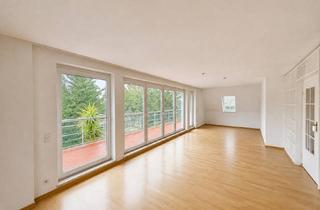 Wohnung kaufen in Wildauer Straße, 12307 Lichtenrade, Geräumige, bezugsfreie Wohnung mit Südwest-Terrasse und KFZ-Stellplatz nahe S-Bhf Lichtenrade!