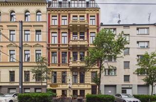 Wohnung kaufen in 50677 Altstadt-Süd, 3-Zimmer Altbauwohnung mit zwei Balkonen