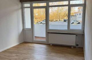 Wohnung mieten in St. Johann 2-10, 91056 Alterlangen, Sanierte 1-Zimmer- Whg. in Erlangen mit Balkon