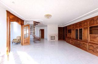 Wohnung mieten in 71263 Weil der Stadt, Wohnen mit Weitblick: Großzügige 4-Zimmer-Wohnung mit Galerie, Wintergarten & Südbalkon