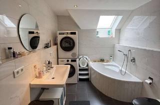 Wohnung mieten in 86157 Pfersee, Helle und sanierte 2,5 Zimmer-DG-Wohnung mit Einbauküche *frei ab 01.08.26*