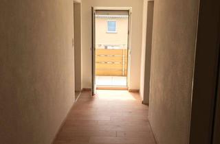 Wohnung mieten in 88416 Ochsenhausen, Zentrale 3,5-Zimmer-Wohnung mit Balkon und EBK in Ochsenhausen direkt am Marktplatz