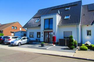 Wohnung mieten in Warthestraße 29, 41199 Sasserath, 4 Zimmer Erdgeschosswohnung mit Garten in 41199 M-Gladbach