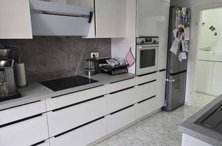 Wohnung mieten in Rathausstraße 26, 86179 Haunstetten, Mietwohnung 3 ZKB mit Einbauküche und Tiefgaragenstellplatz inAugsburg Haunstetten