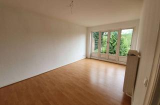 Wohnung mieten in Moorreye 45, 22147 Hamburg, helle 2-Zimmer Wohnung mit Blick ins Grüne
