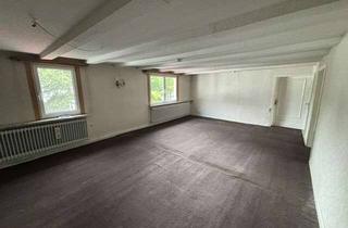 Haus kaufen in 59889 Eslohe, Immobilienpaket: Wohnung (ca. 111 m²), Dachboden, EG-Gewerbe und Miteigentumsanteil am Grundstück