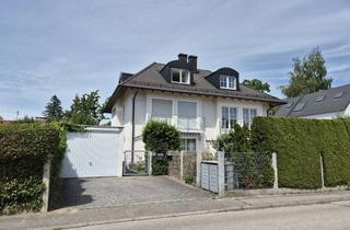 Haus mieten in 85579 Neubiberg, Schöne Walmdachvillenhälfte in Neubiberg
