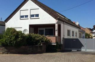 Haus mieten in 76863 Herxheim, Einfamilienhaus mit 8 Zimmern in Herxheim-Hayna