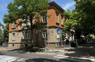 Büro zu mieten in 72764 Reutlingen, Repräsentative Etage (Kanzlei / Praxis / Büro) in Toplage – Stilaltbau in Reutlingen– von privat