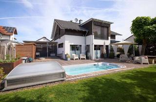 Einfamilienhaus kaufen in 64850 Schaafheim, Schaafheim / Schlierbach - Exklusives Einfamilienhaus mit Galerie & Pool in Feldrandlage