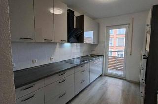 Wohnung kaufen in 78224 Singen, Singen (Hohentwiel) - 3,5-Zimmer-Eigentumswohnung - 93 m² in Singen