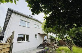 Mehrfamilienhaus kaufen in 40822 Mettmann, Mettmann - Metzkausen: 4-Familien-Haus mit freier Eigentümerwohnung, 5 Stellplätzen und Garten !