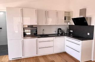 Wohnung mieten in 82110 Germering, Germering - Helle 2-Zimmer-Dachterrassenwohnung - Nachmieter gesucht