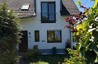 Haus kaufen in 51491 Overath, Overath - Haus mit Garten, Overath, Kamin,Teich, Garage, Waldrand, Süd Lage