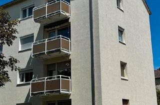 Wohnung kaufen in 67269 Grünstadt, Grünstadt - Gepflegte 3-Zimmer-Wohnung mit Balkon und Parkplatzt in Grünstadt